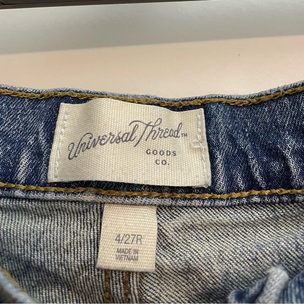 Universal Thread Jeans - Picture 3 of 5